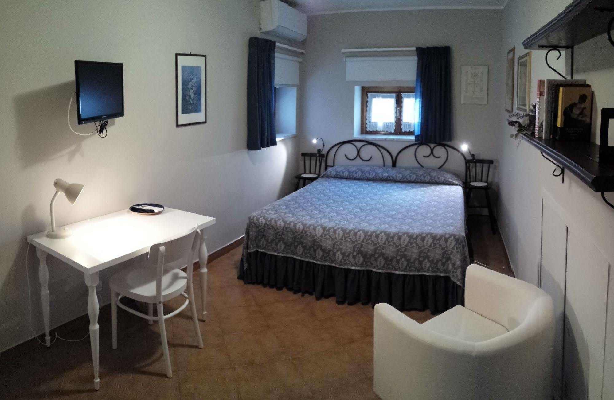 Bed and Breakfast Al Vecchio Olivo Frascati Exterior foto
