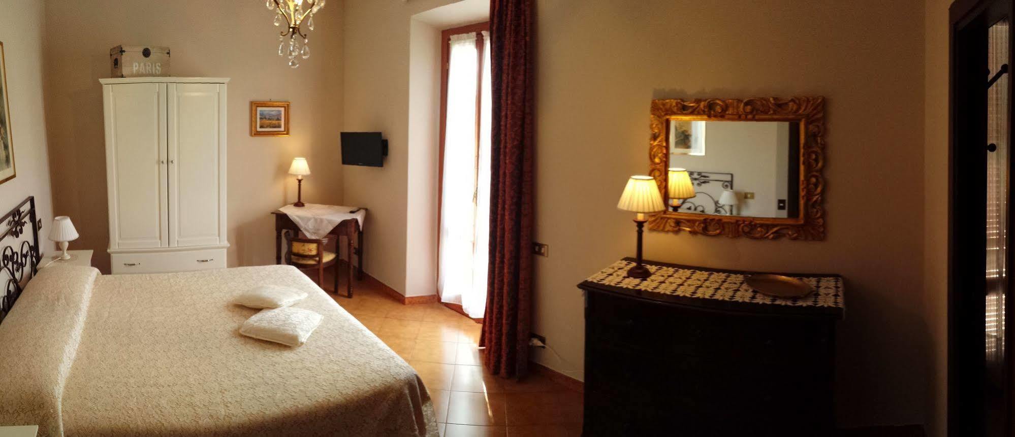 Bed and Breakfast Al Vecchio Olivo Frascati Exterior foto